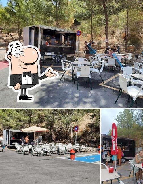 Zona exterior e instalaciones del Chiringuito Riu Blanc